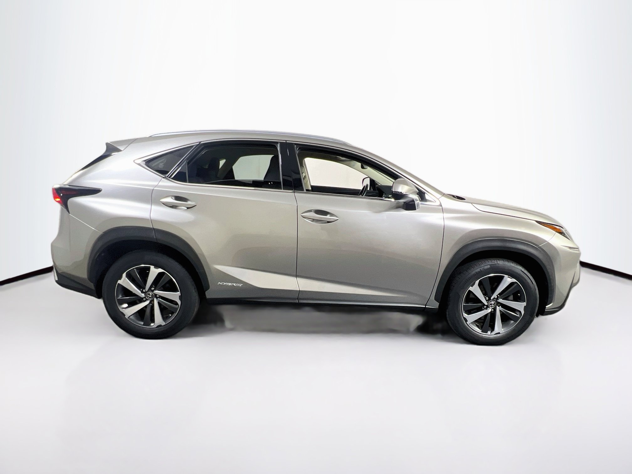 Used 2019 Lexus NX 300h AWD w/ Premium Package image 4