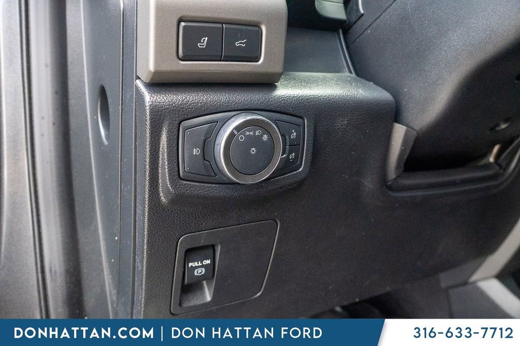 Used 2020 Ford Expedition XLT w/ Equipment Group 202A AWD/4WD image 22