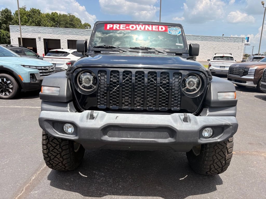 Used 2020 Jeep Gladiator Sport w/ Quick Order Package 24S AWD/4WD image 2