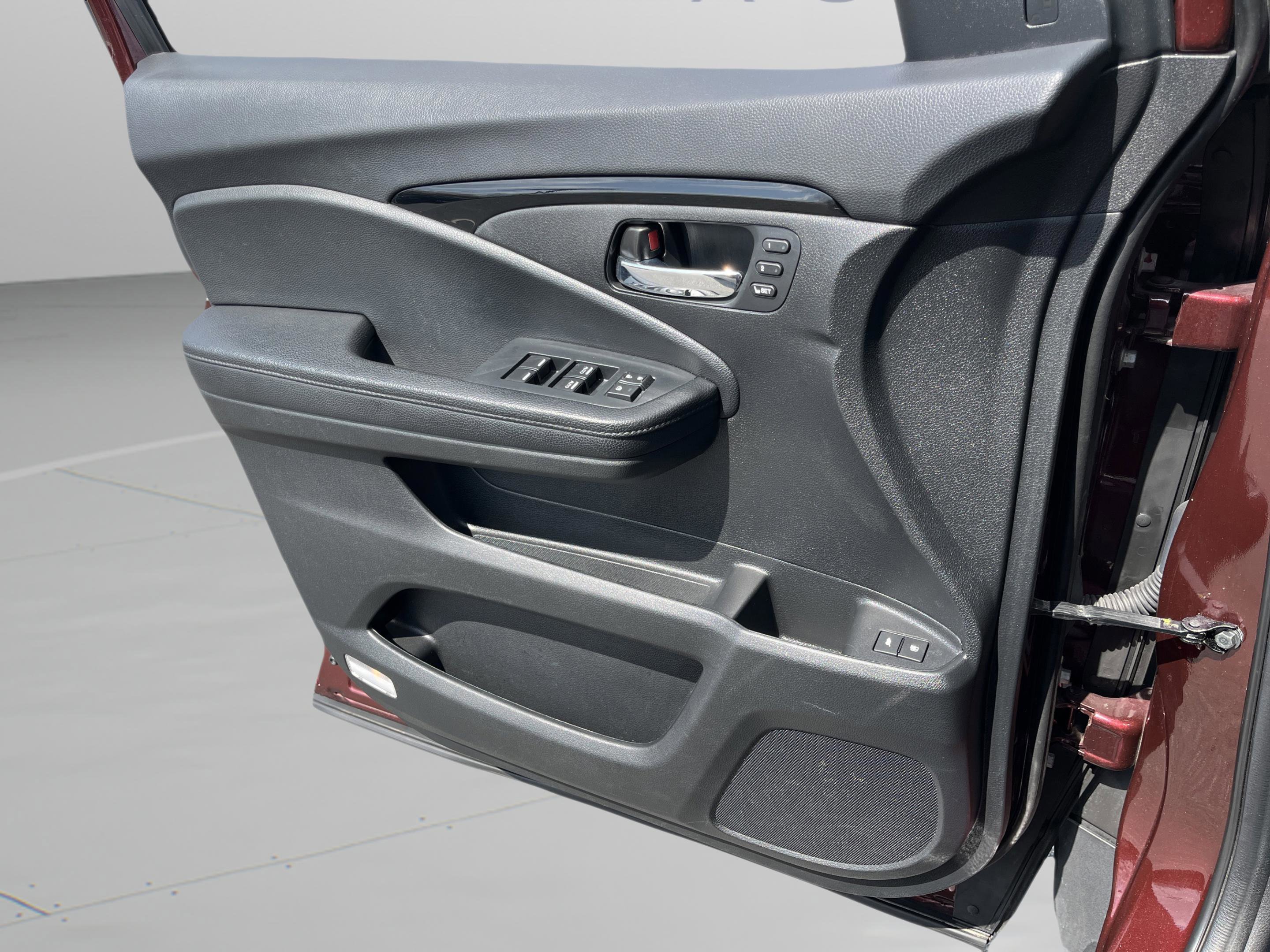 Certified 2021 Honda Passport Touring image 16