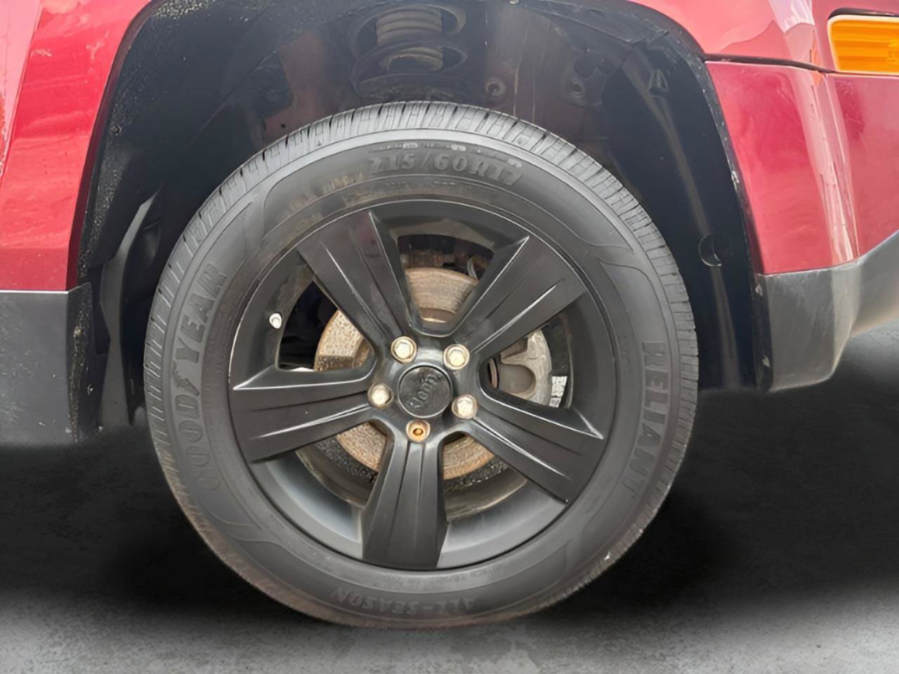 Used 2015 Jeep Patriot Sport w/ Power Value Group FWD image 23