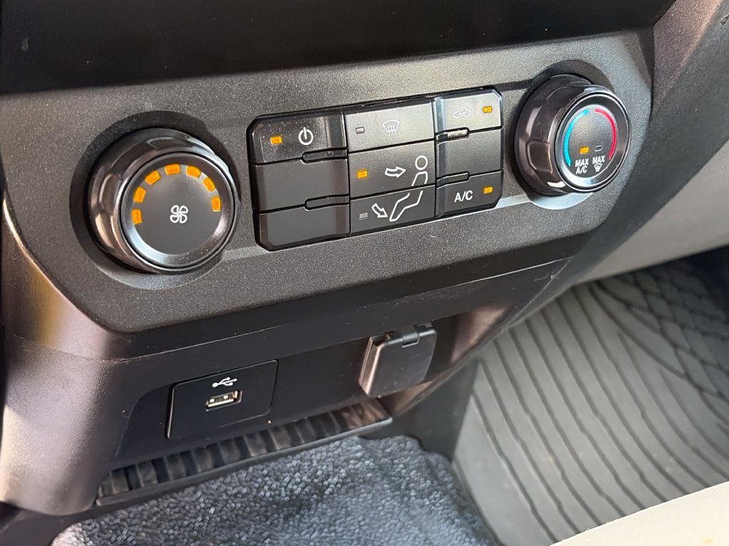 Used 2021 Ford F550 4x4 SuperCab Super Duty image 19