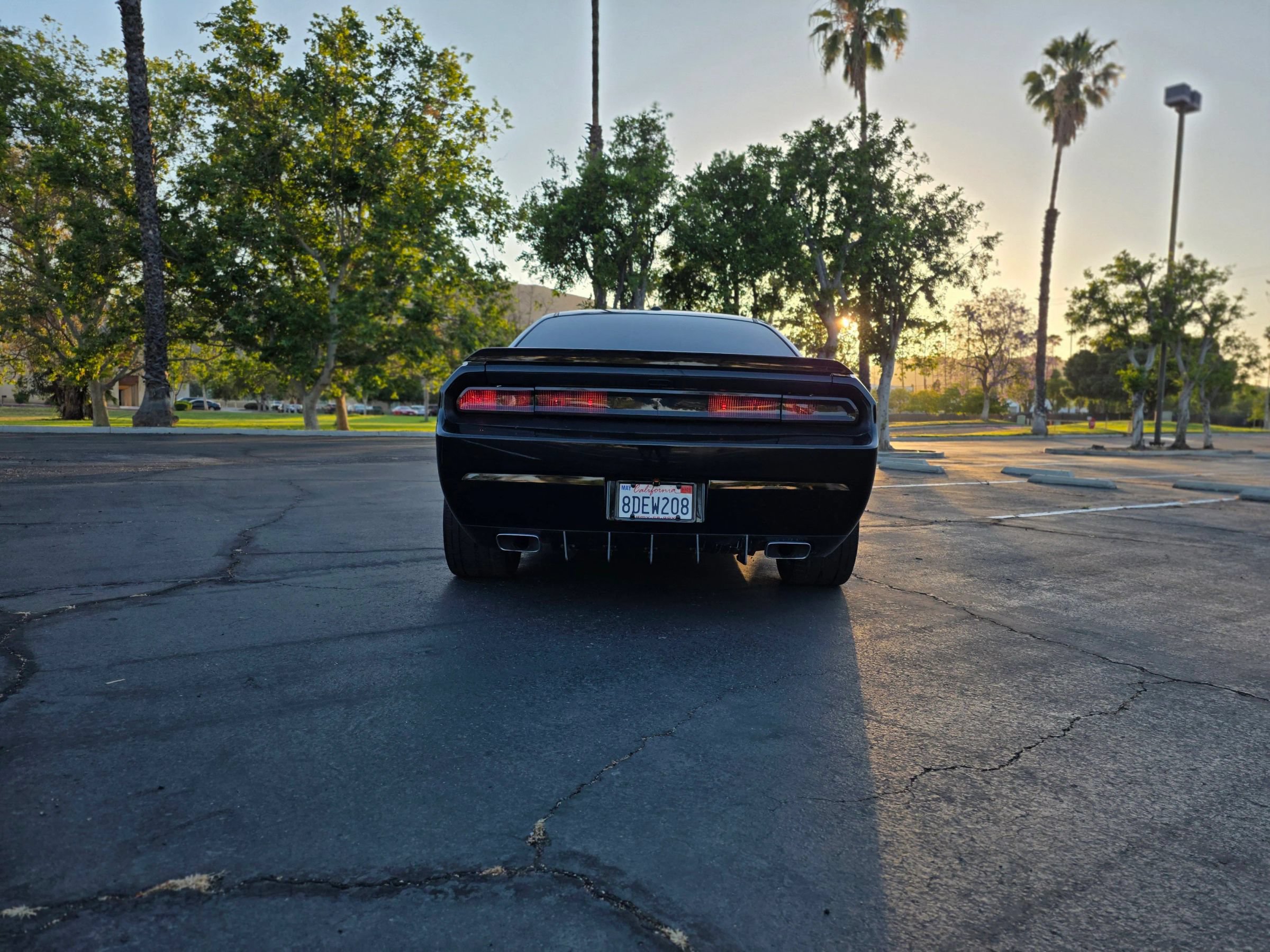 Used 2014 Dodge Challenger R/T w/ Blacktop Package RWD image 5