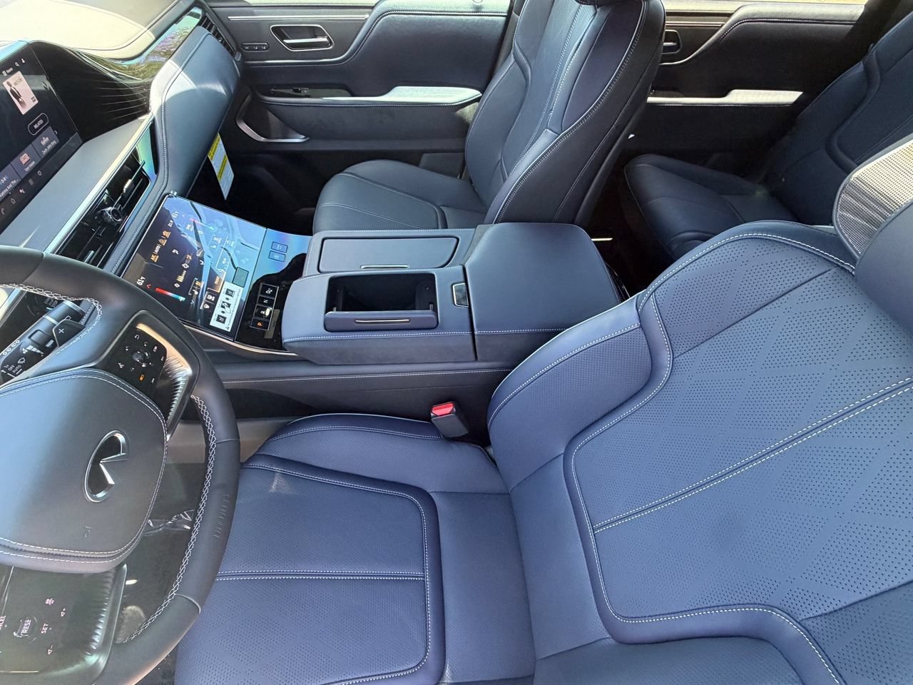New 2027 INFINITI QX80 Sensory w/ Sport Exterior Package AWD/4WD image 14