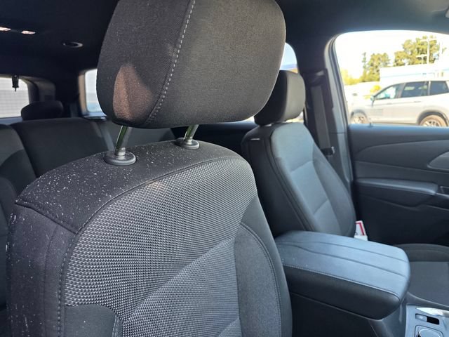 Used 2023 Chevrolet Traverse LT w/ LPO, Cargo Package FWD image 19