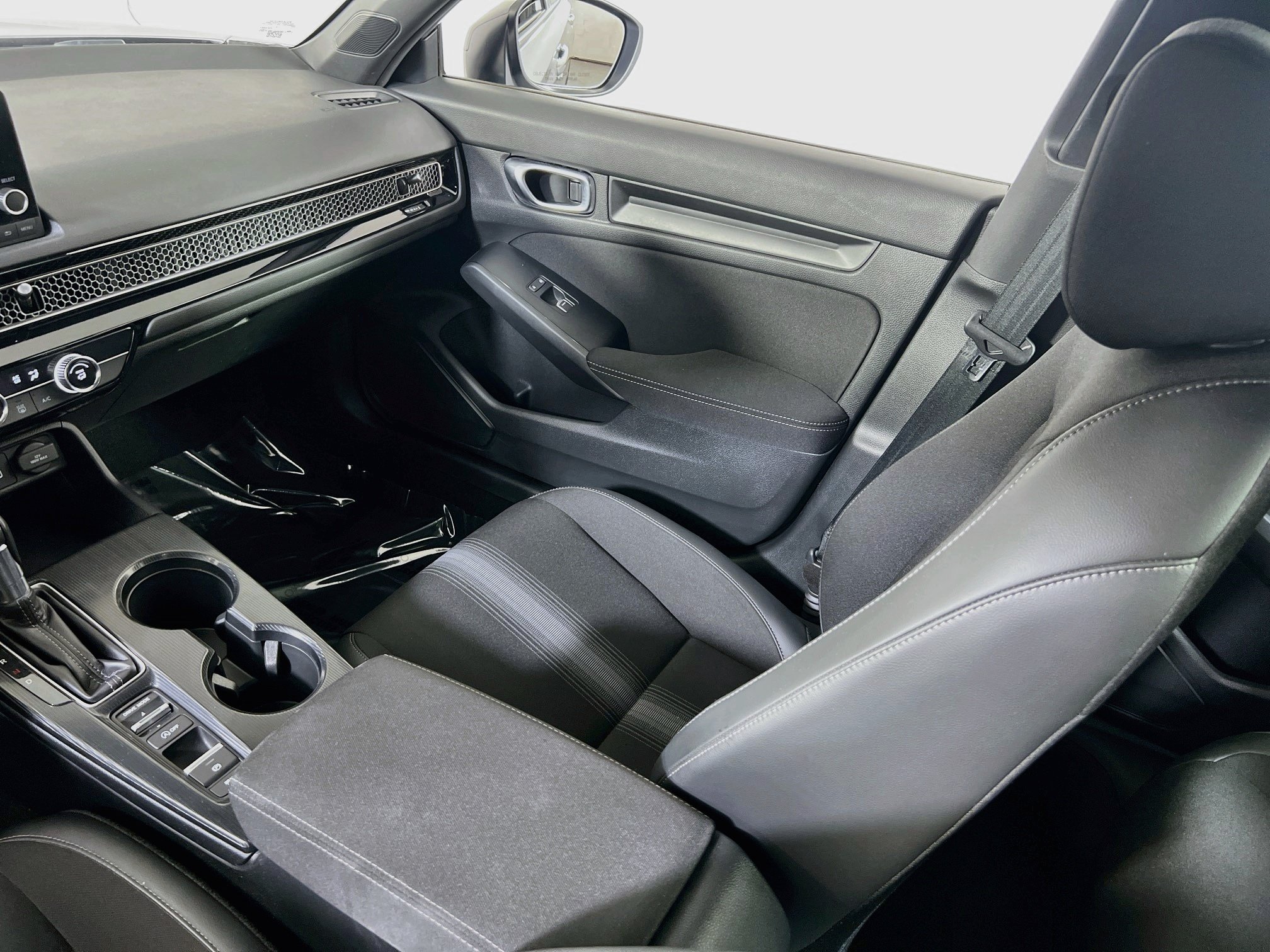 Used 2023 Honda Civic Sport image 21