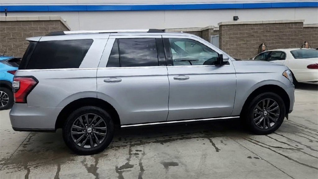 Used 2021 Ford Expedition Limited image 2