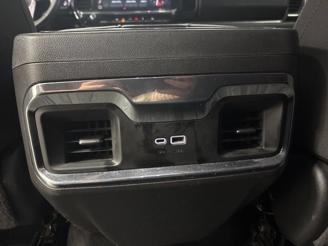 Used 2024 GMC Sierra 1500 Elevation RWD image 17