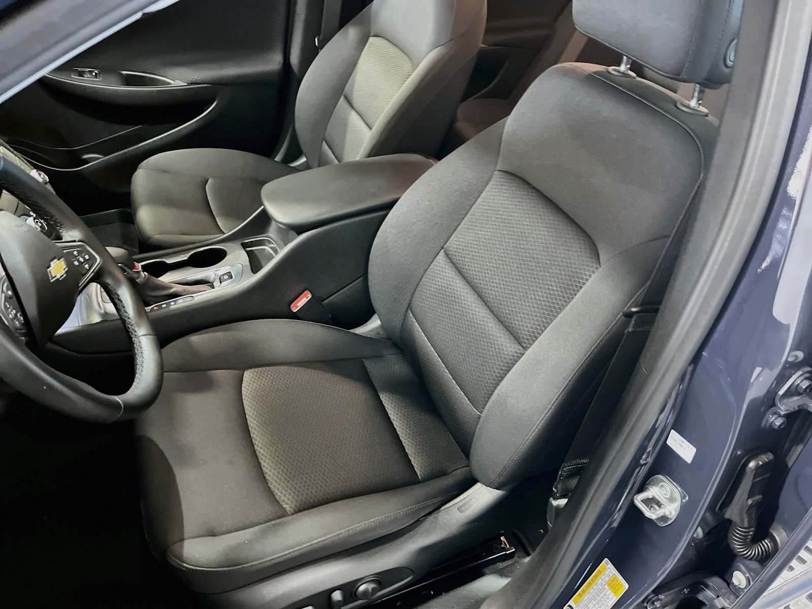 Used 2025 Chevrolet Malibu RS FWD image 21