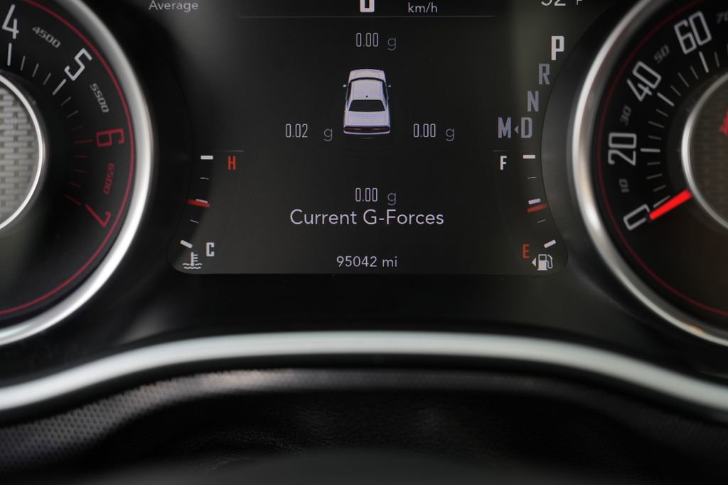 Used 2015 Dodge Challenger R/T Plus image 27