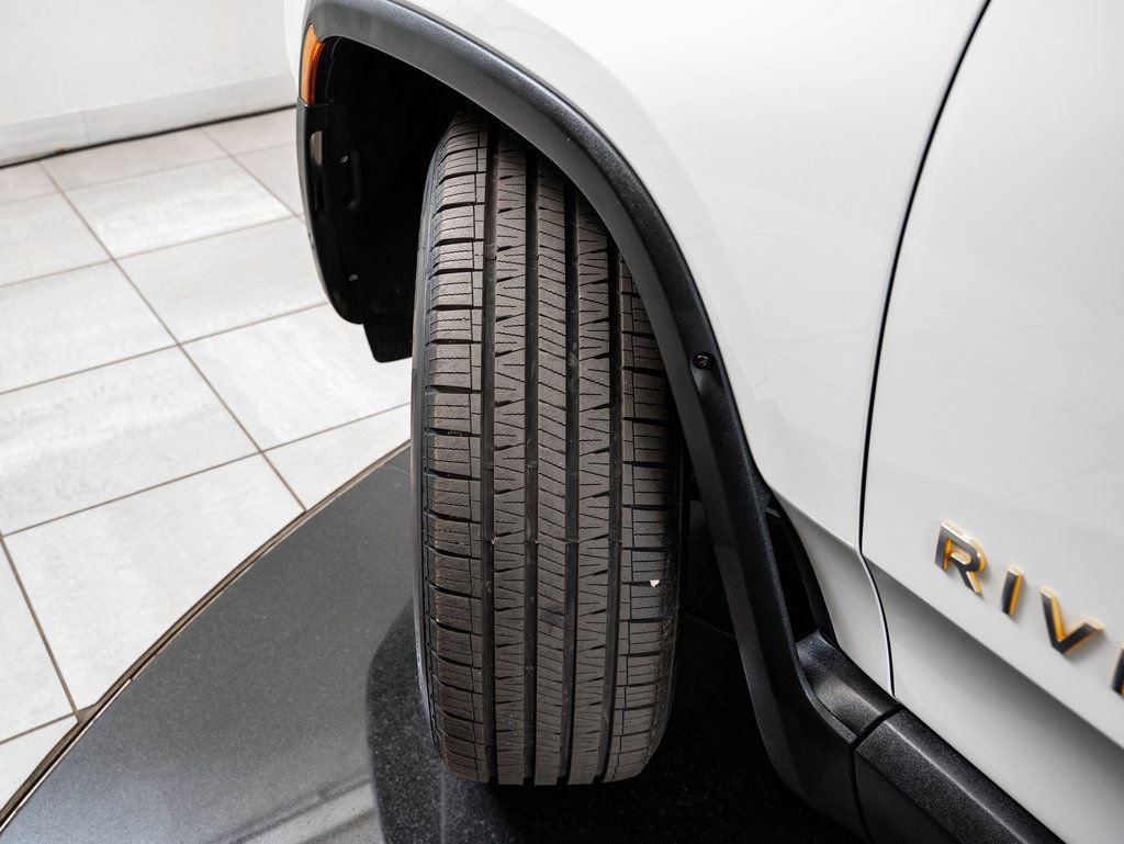 Used 2023 Rivian R1S Adventure image 49