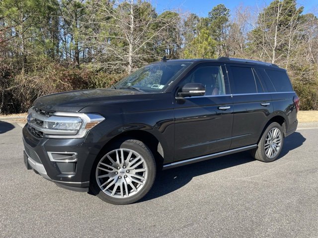 Used 2022 Ford Expedition Limited image 1