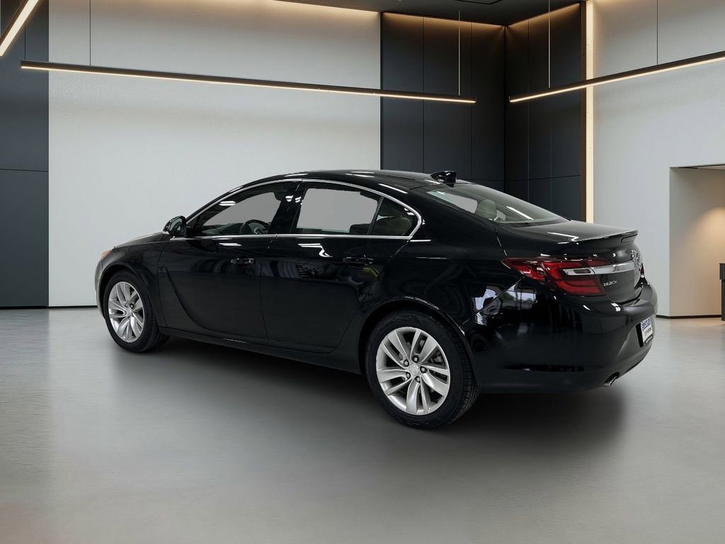 Used 2016 Buick Regal FWD image 3