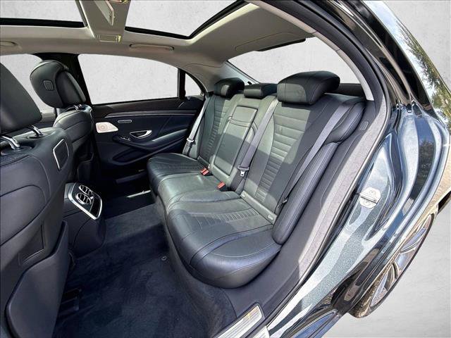 Used 2019 Mercedes-Benz S 560 4MATIC Sedan image 27