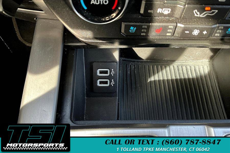 Used 2018 Ford F150 Platinum w/ Equipment Group 701A Luxury image 32