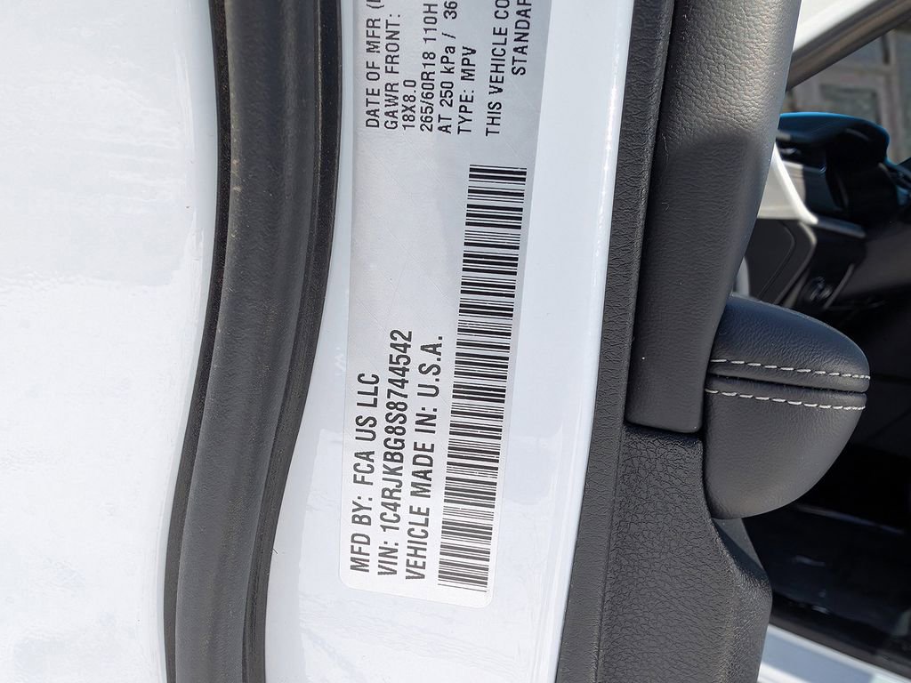 Used 2025 Jeep Grand Cherokee L Limited image 35