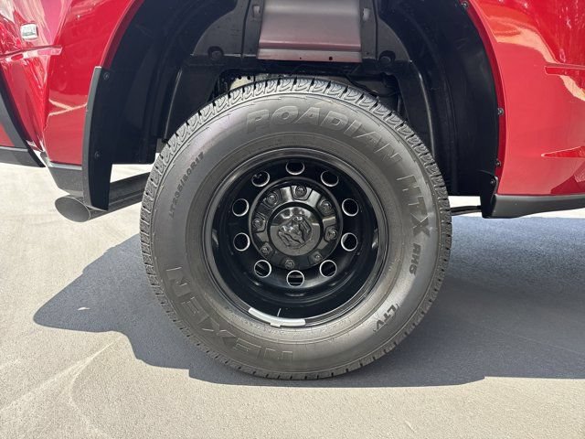 New 2026 RAM 3500 Laramie AWD/4WD image 17