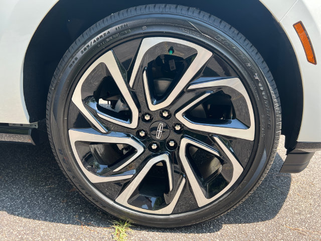 New 2027 Lincoln Navigator L Black Label AWD/4WD image 13