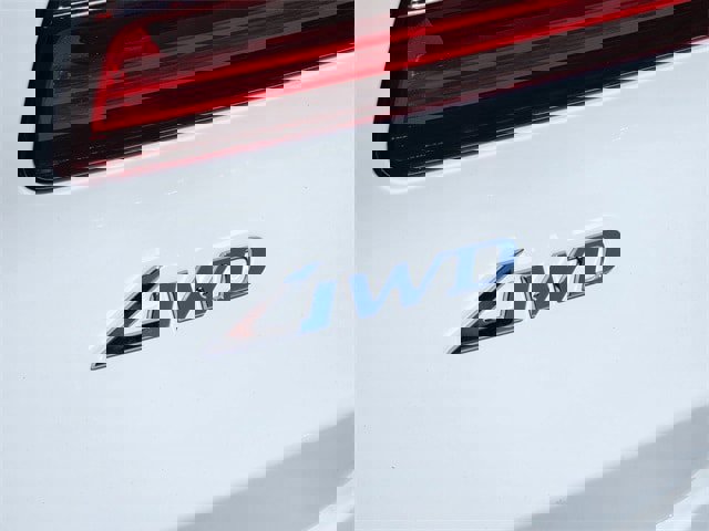 Used 2025 Genesis GV80 2.5T Prestige image 8