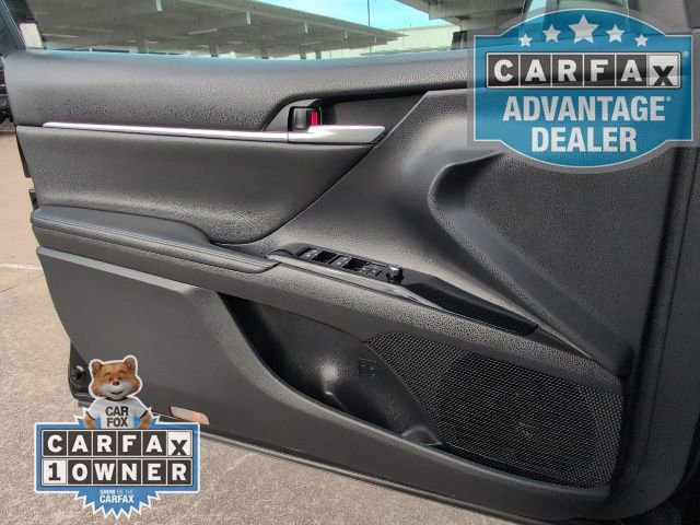 Used 2019 Toyota Camry XLE image 14