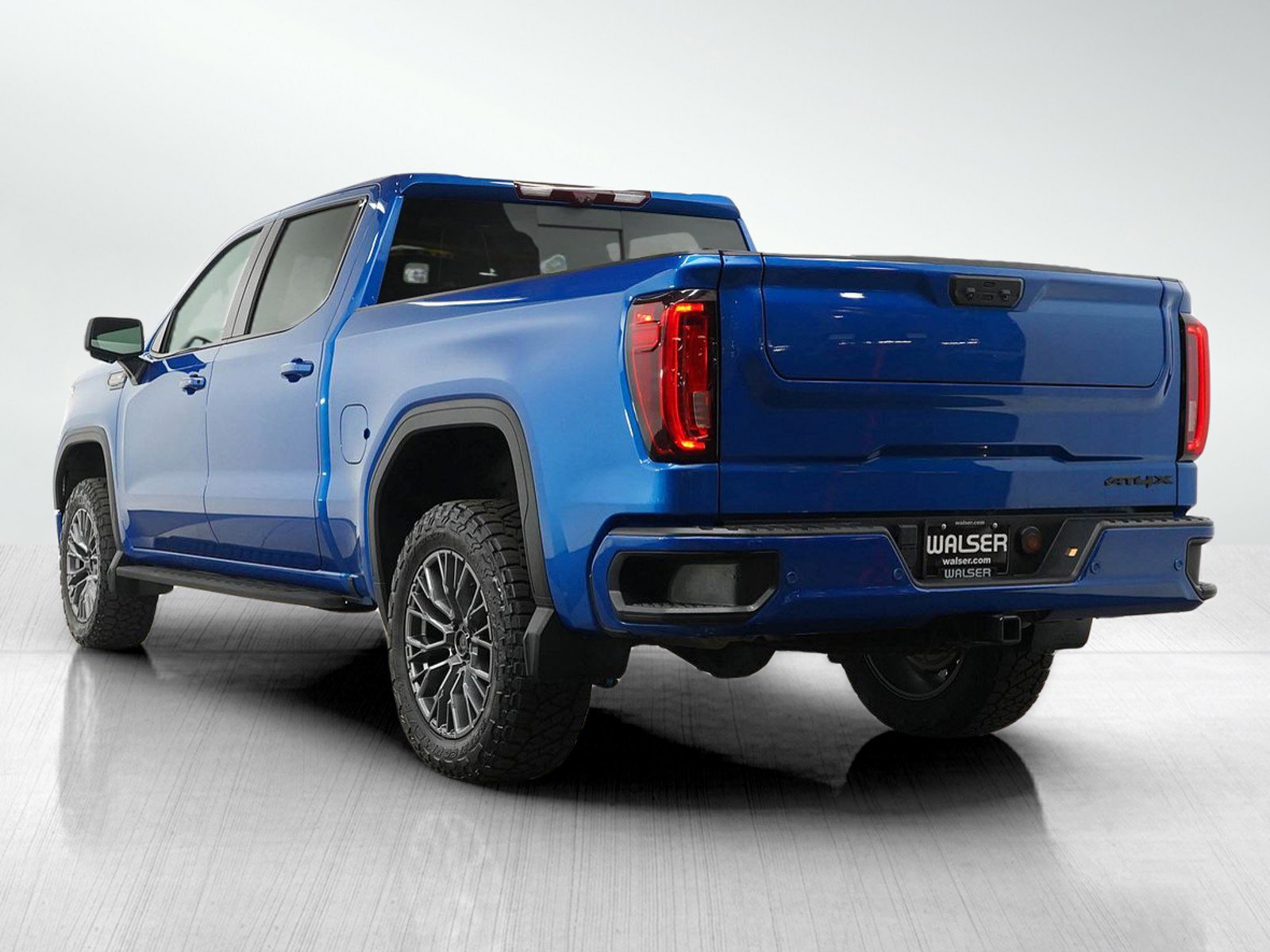 Used 2022 GMC Sierra 1500 AT4X image 3