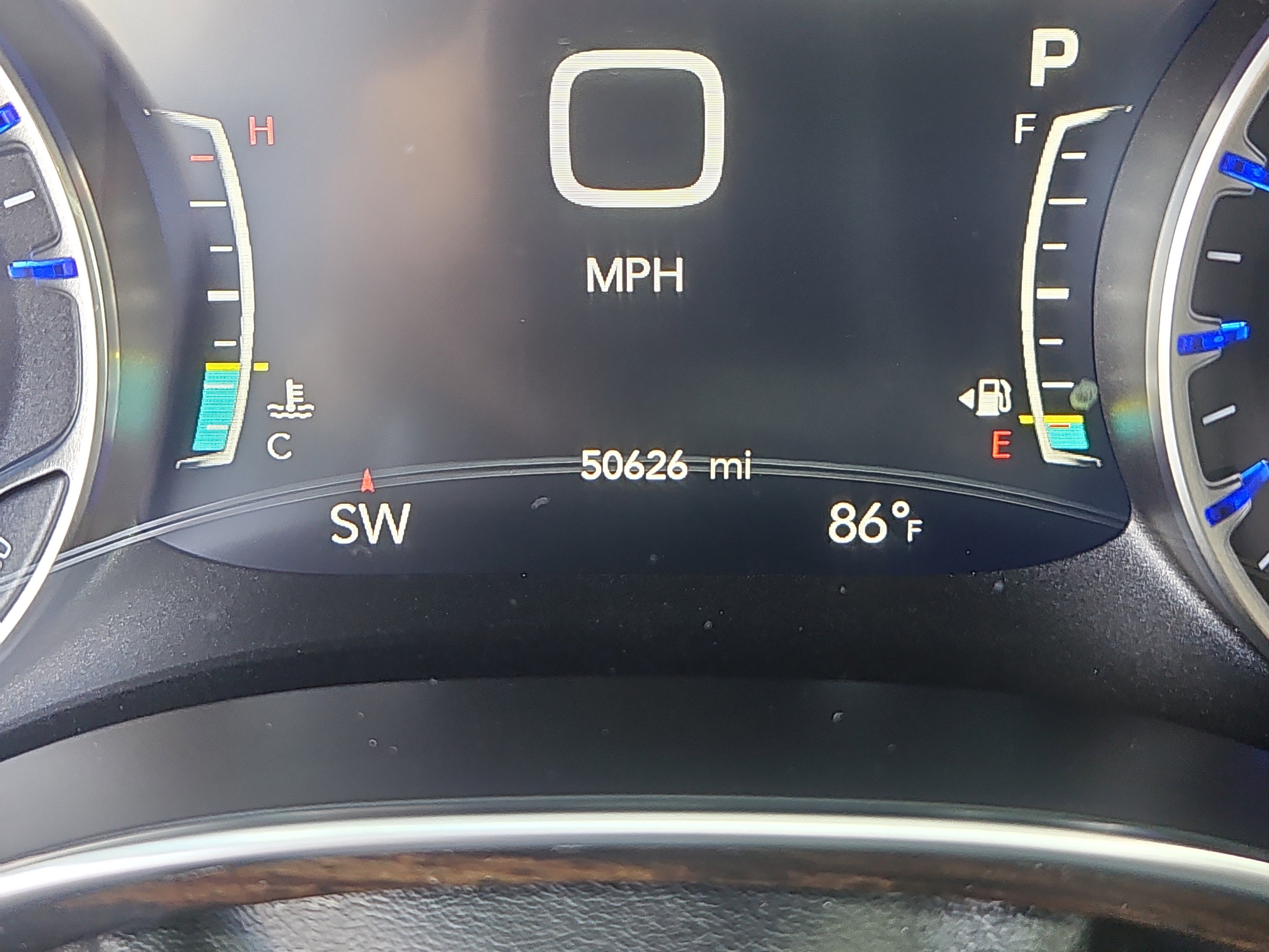 Used 2022 Chrysler Pacifica Limited AWD/4WD image 6