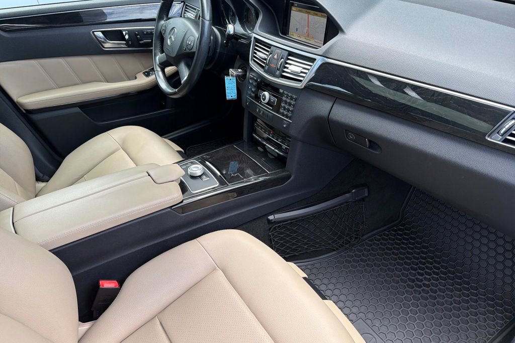 Used 2011 Mercedes-Benz E 350 Sedan image 13