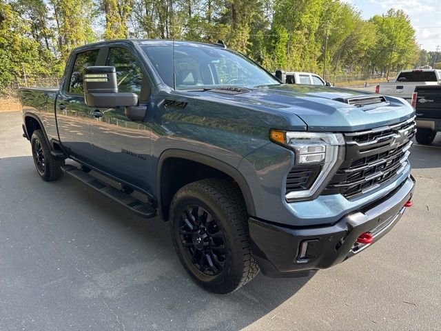 Used 2025 Chevrolet Silverado 2500 LT w/ Trail Boss Package AWD/4WD image 7