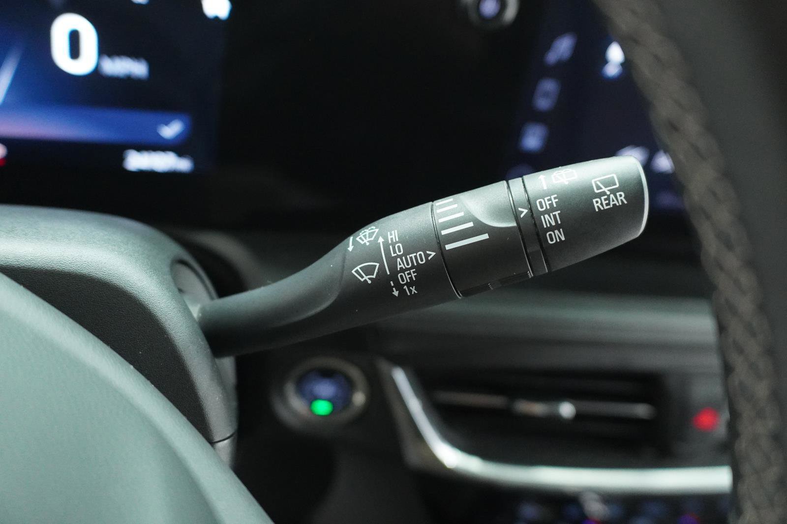 Used 2025 Buick Encore GX Avenir w/ Avenir Technology Package FWD image 26