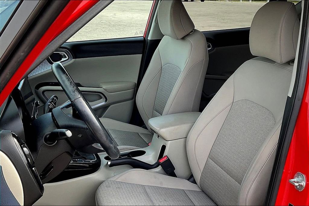 Used 2023 Kia Soul EX FWD image 27