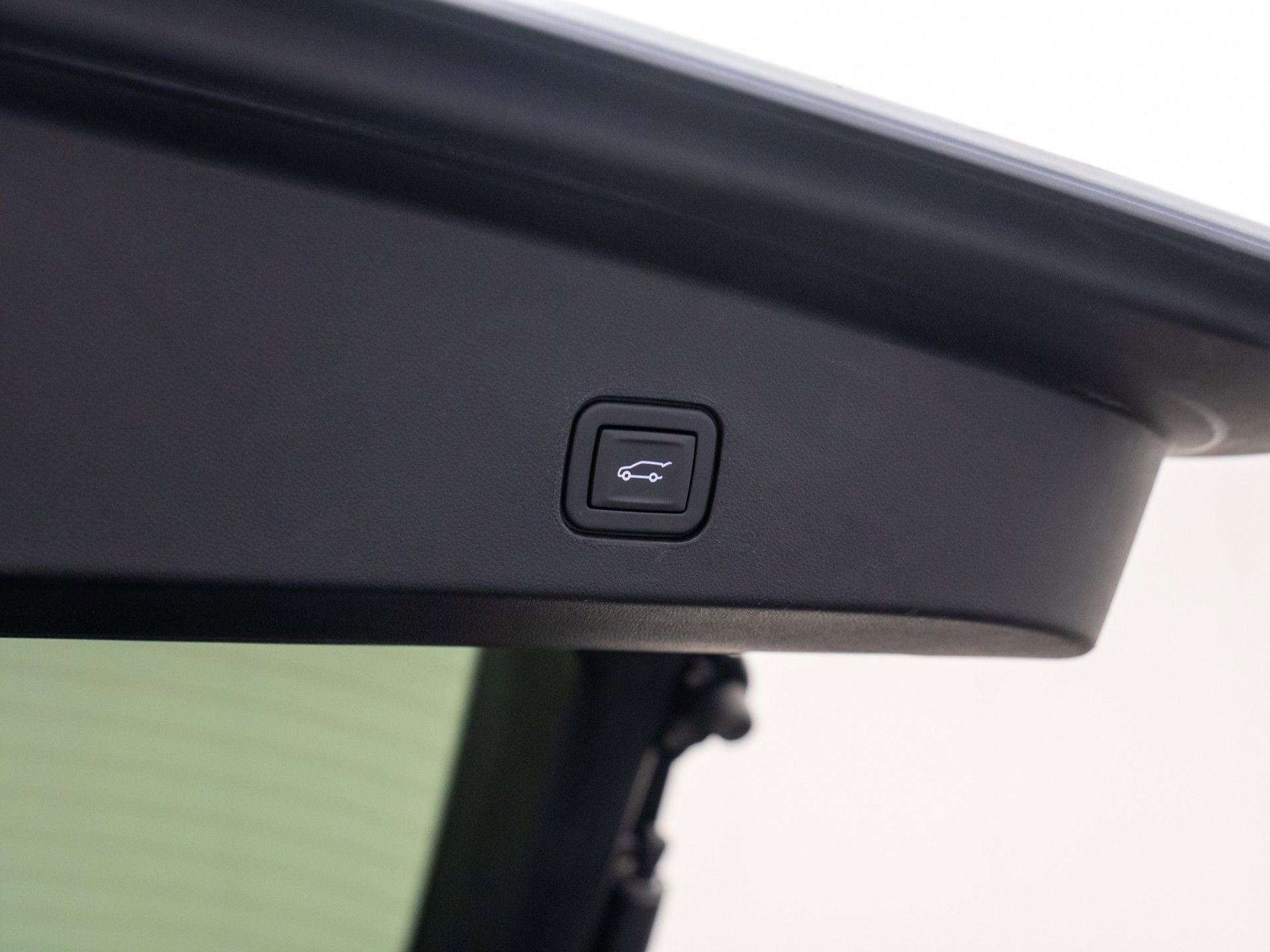 Certified 2024 Cadillac Lyriq Luxury w/ LPO, Floor Liner Package image 39