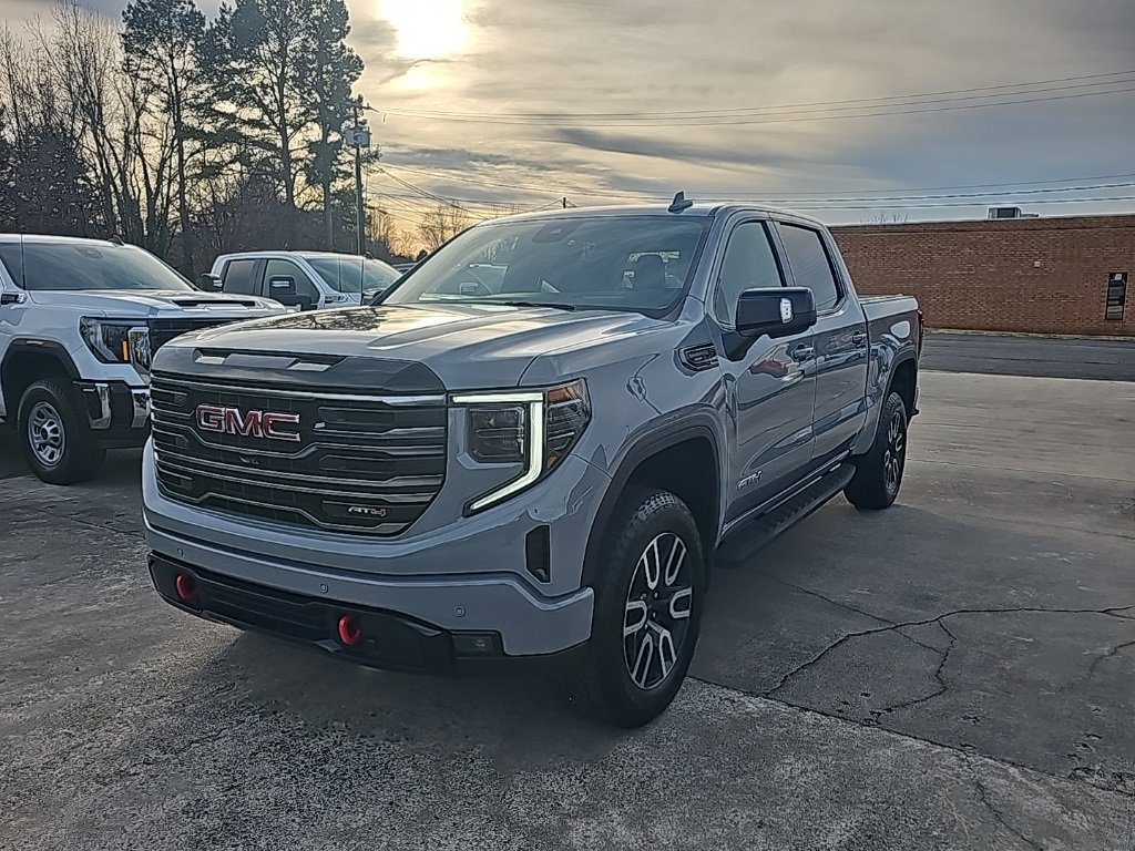 Certified 2025 GMC Sierra 1500 AT4 w/ AT4 Premium Package image 4