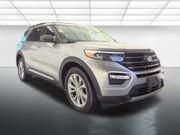 Used 2023 Ford Explorer XLT w/ Equipment Group 202A AWD/4WD image 4