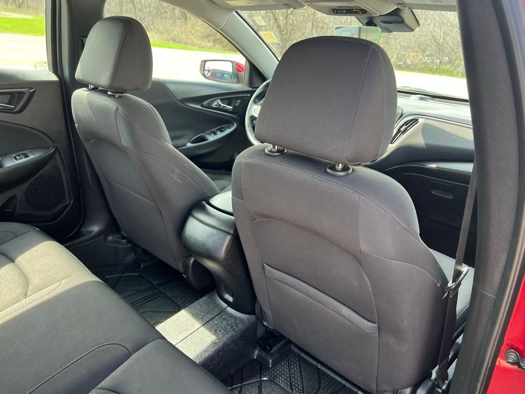 Used 2024 Chevrolet Malibu RS w/ LPO, Floor Liner Package image 16