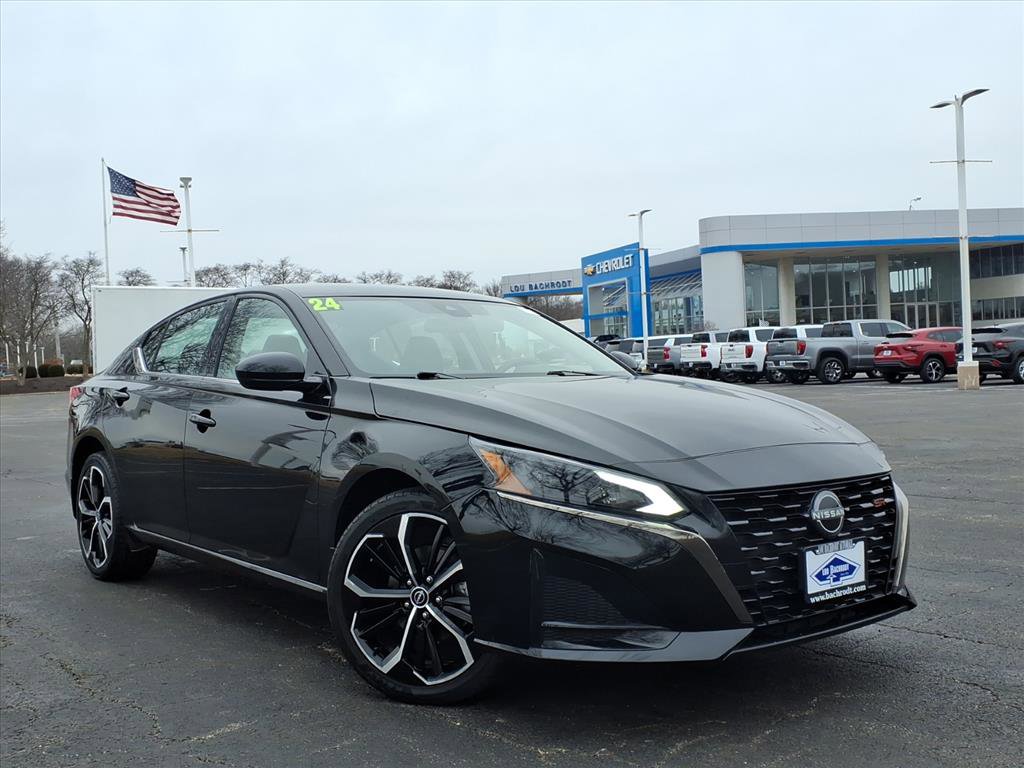 Used 2024 Nissan Altima 2.5 SR AWD/4WD image 1