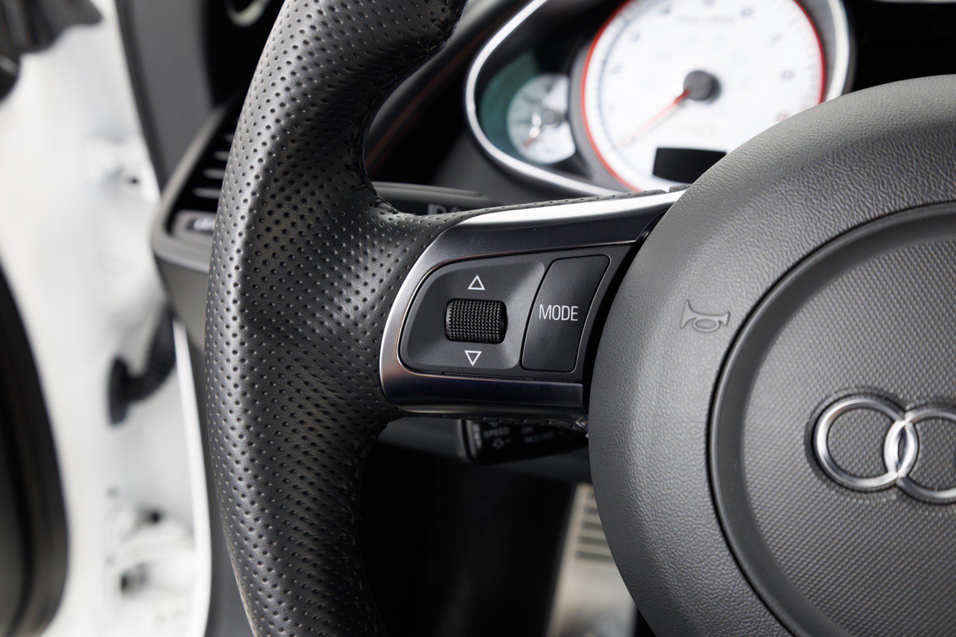 Used 2012 Audi R8 V10 AWD/4WD image 21