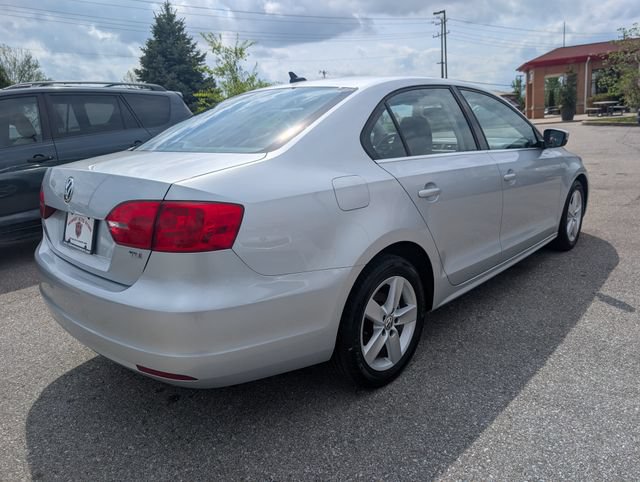 Used 2013 Volkswagen Jetta TDI FWD image 6