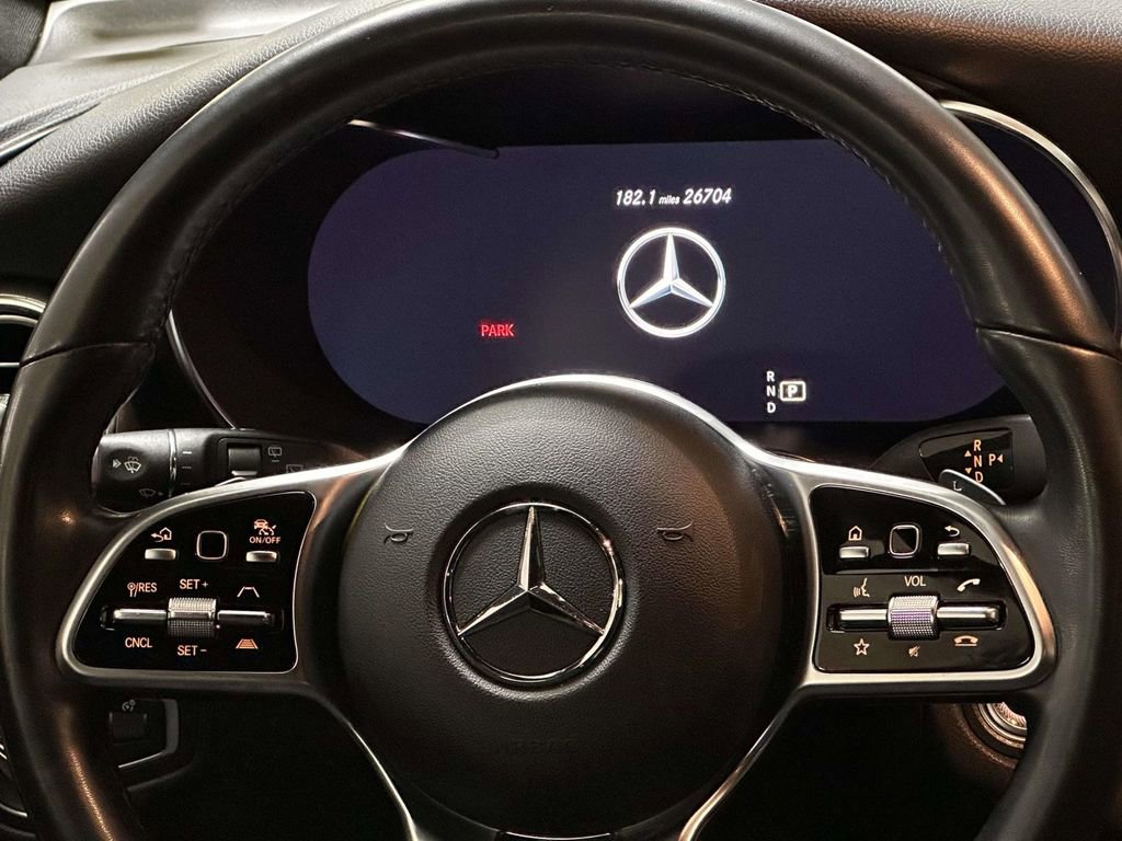 Used 2022 Mercedes-Benz GLC 300 4MATIC image 17