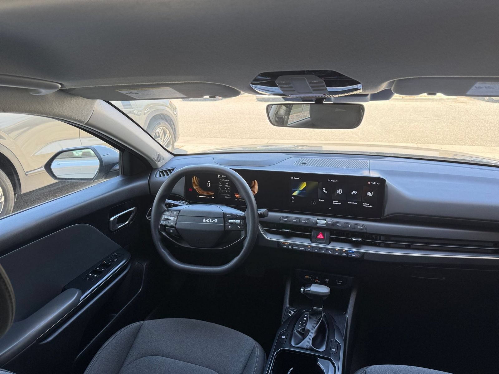 Used 2025 Kia K4 FWD image 33