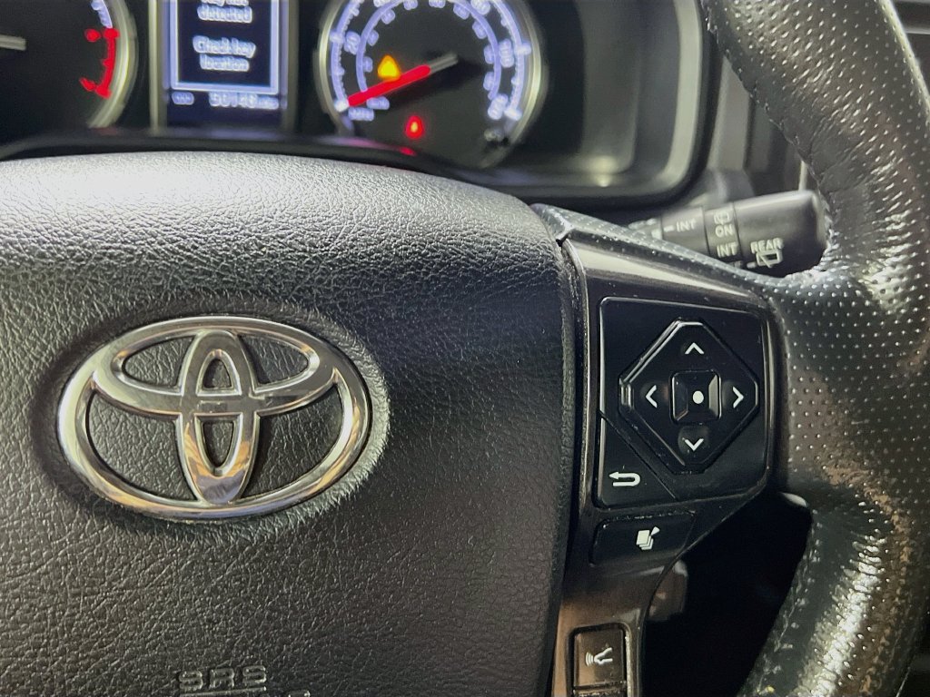 Used 2024 Toyota 4Runner TRD Off-Road Premium w/ Moonroof Package AWD/4WD image 17
