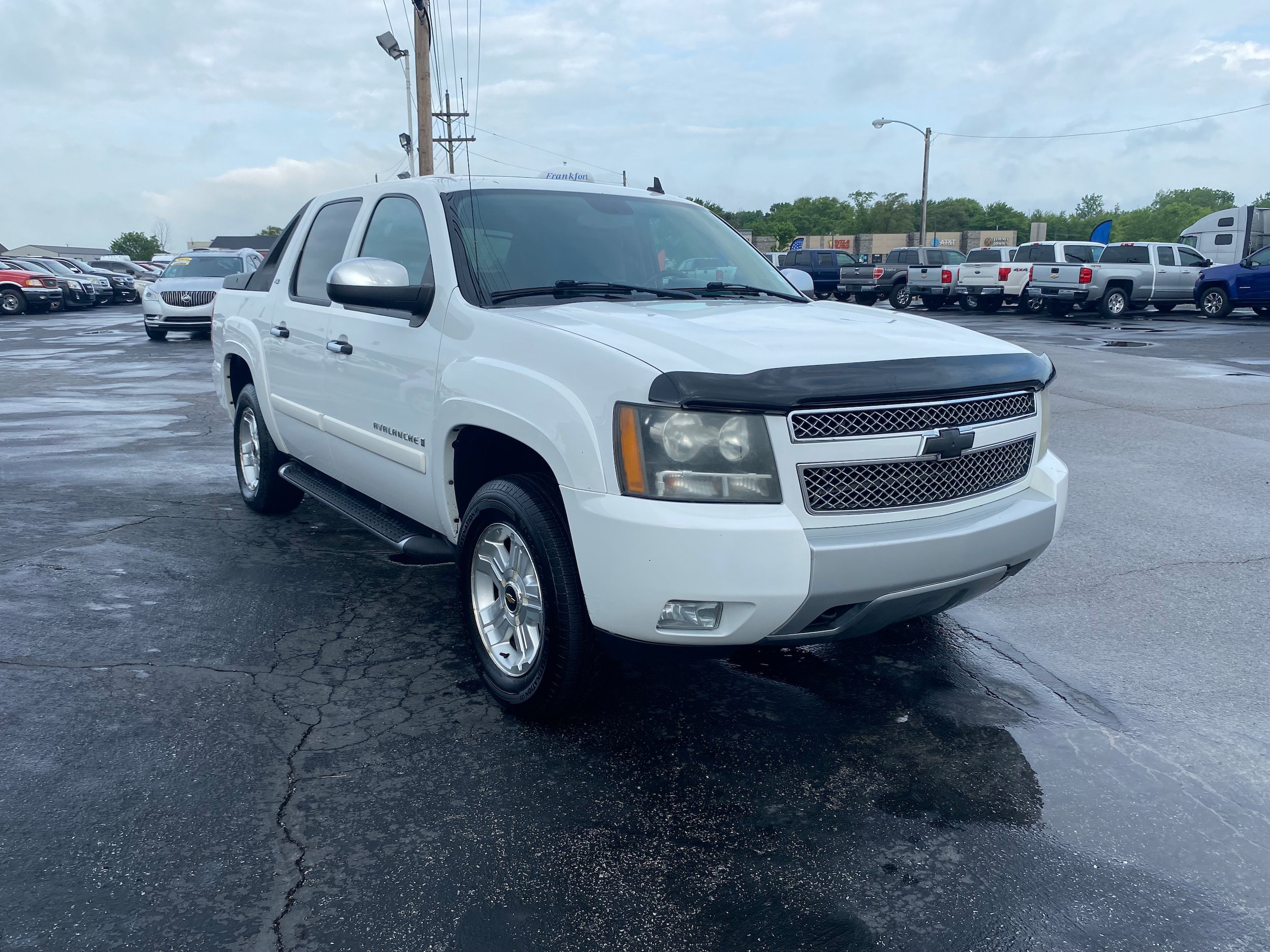 Used 2008 Chevrolet Avalanche LT w/ LT Preferred Equipment Group AWD/4WD image 3