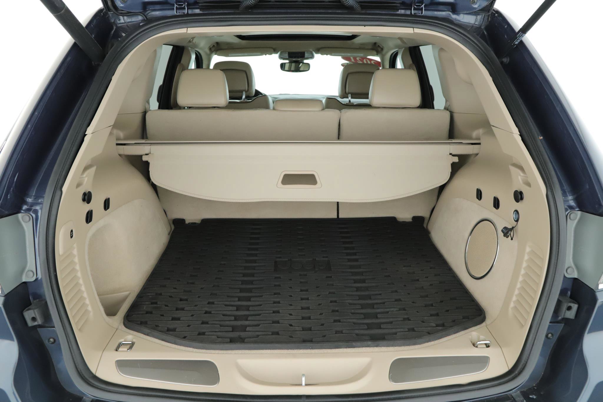 Used 2021 Jeep Grand Cherokee Overland image 17