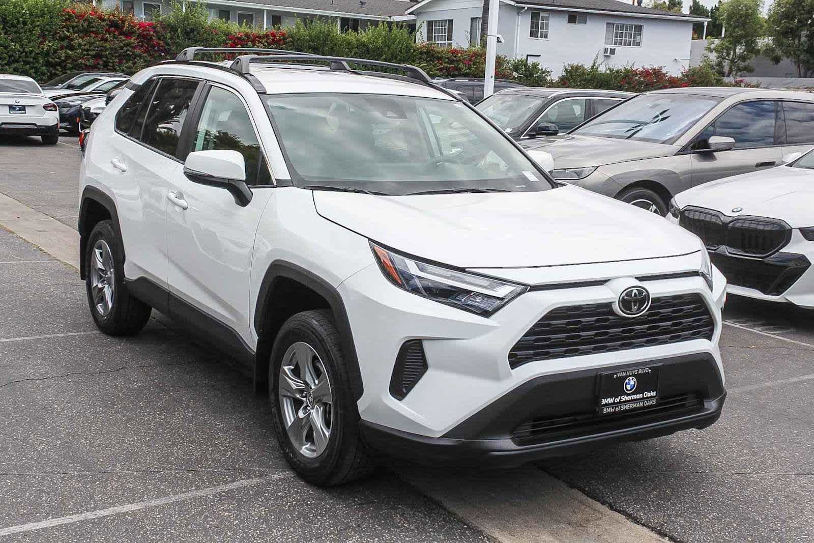 Used 2023 Toyota RAV4 XLE FWD image 6