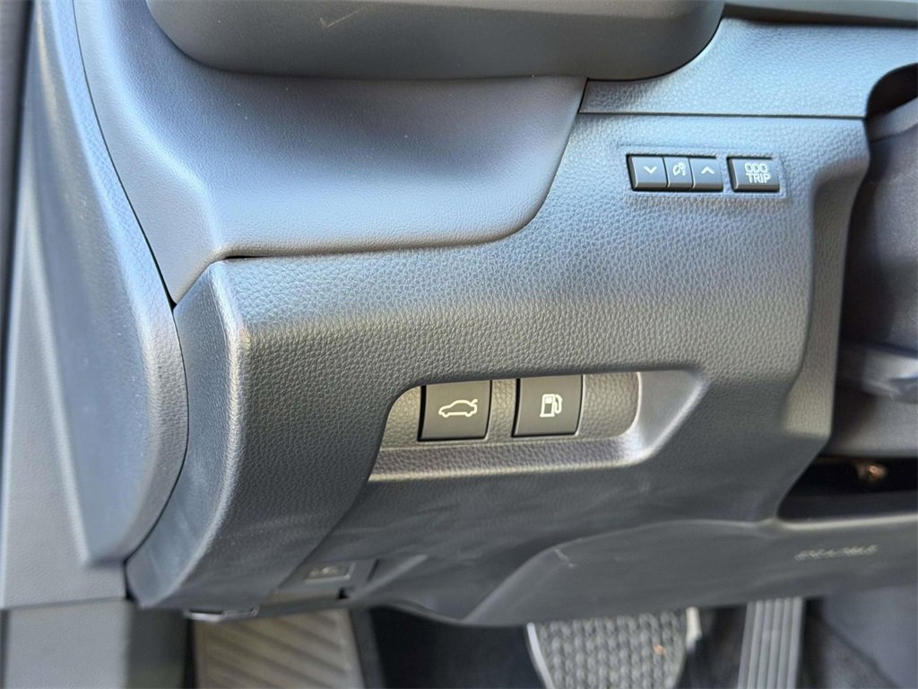 New 2026 Toyota Crown XLE image 18