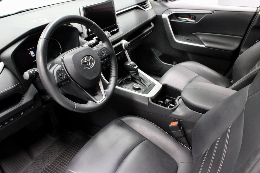 Used 2023 Toyota RAV4 XLE Premium AWD/4WD image 22
