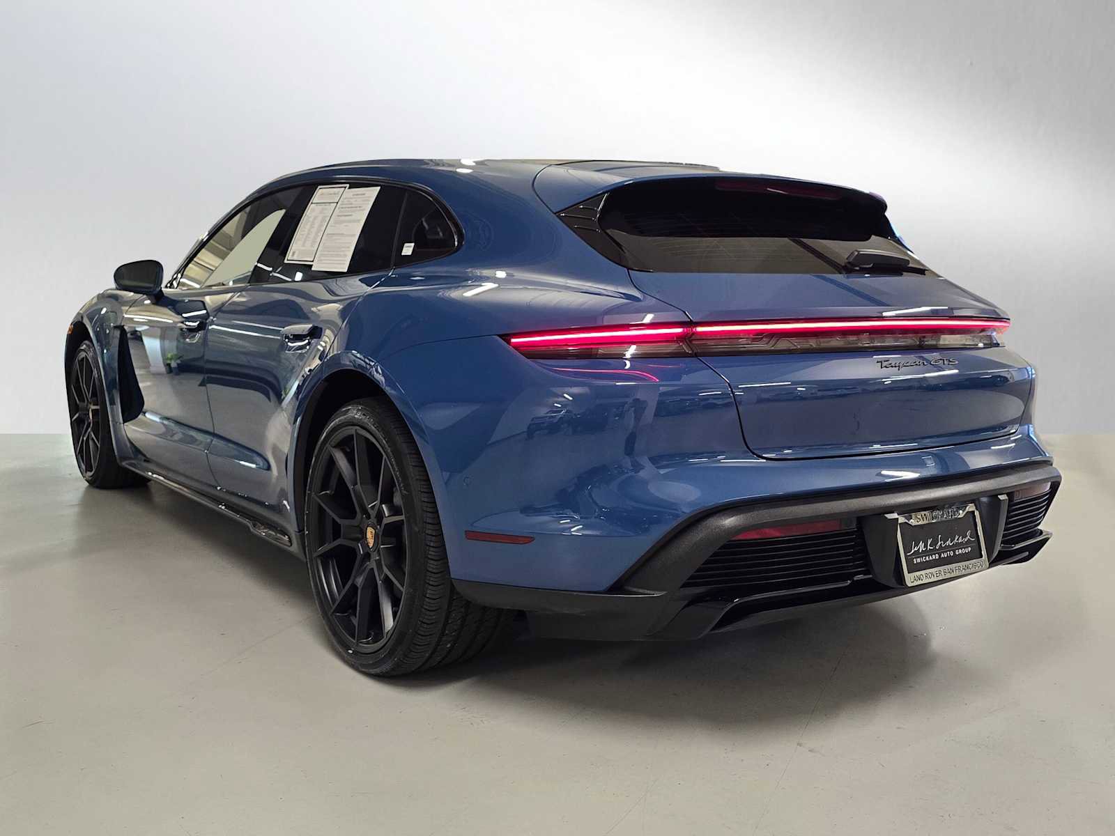 Used 2024 Porsche Taycan GTS image 3