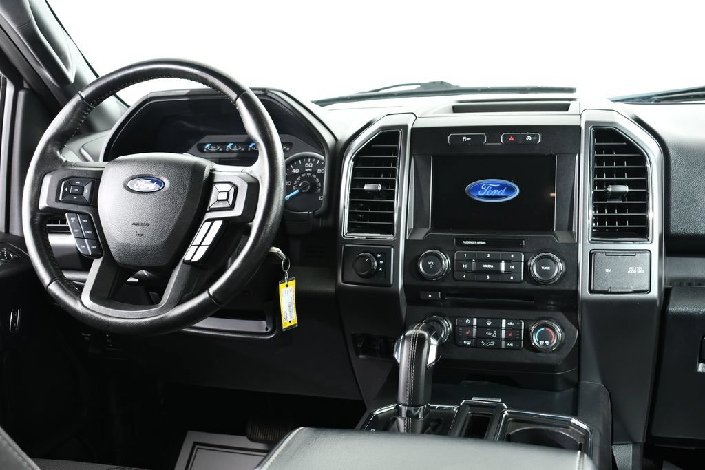 Used 2018 Ford F150 XLT w/ Equipment Group 302A Luxury AWD/4WD image 8