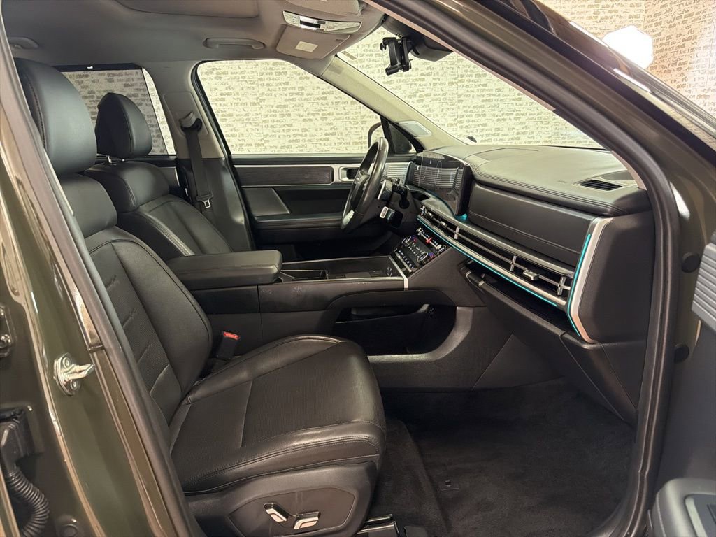 Used 2024 Hyundai Santa Fe Limited image 11