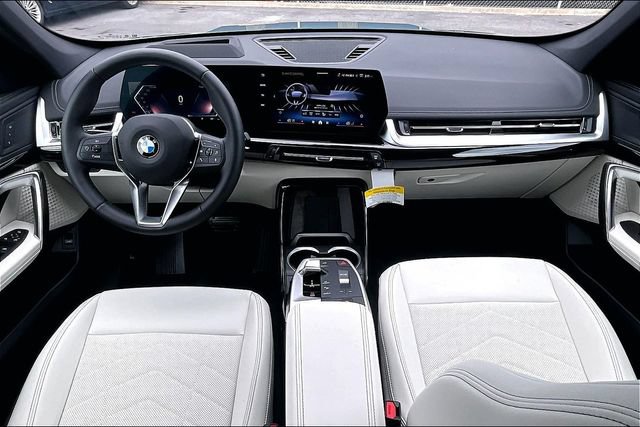 New 2026 BMW X1 xDrive28i w/ Technology Package AWD/4WD image 5