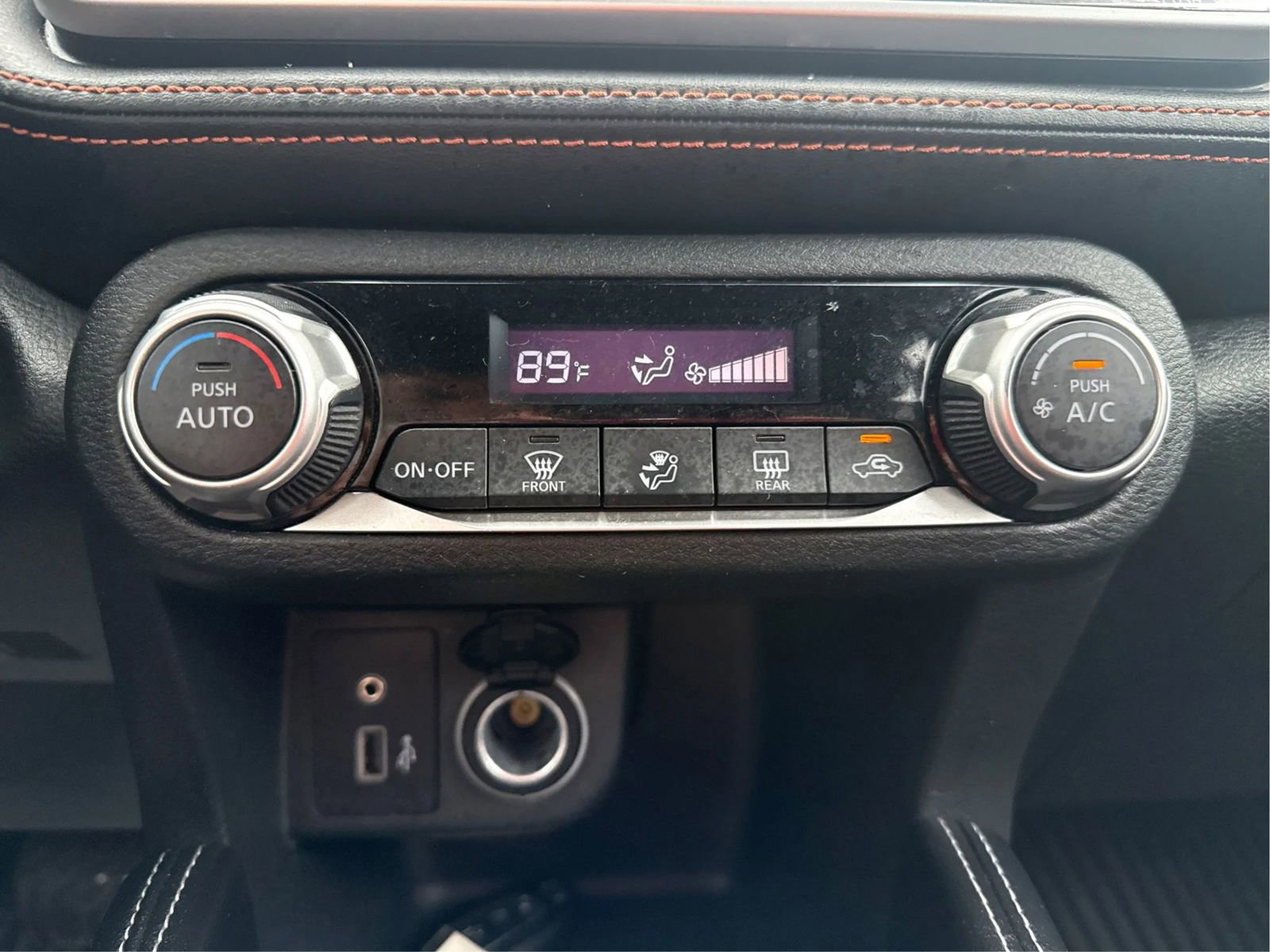 Used 2020 Nissan Kicks SR image 40